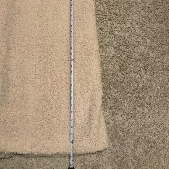 J.CREW SHERPA TEDDY FAUX FUR TOGGLE COAT. SIZE: S. COLOR: CREAM. ITEM # K2605. - Picture 8 of 10